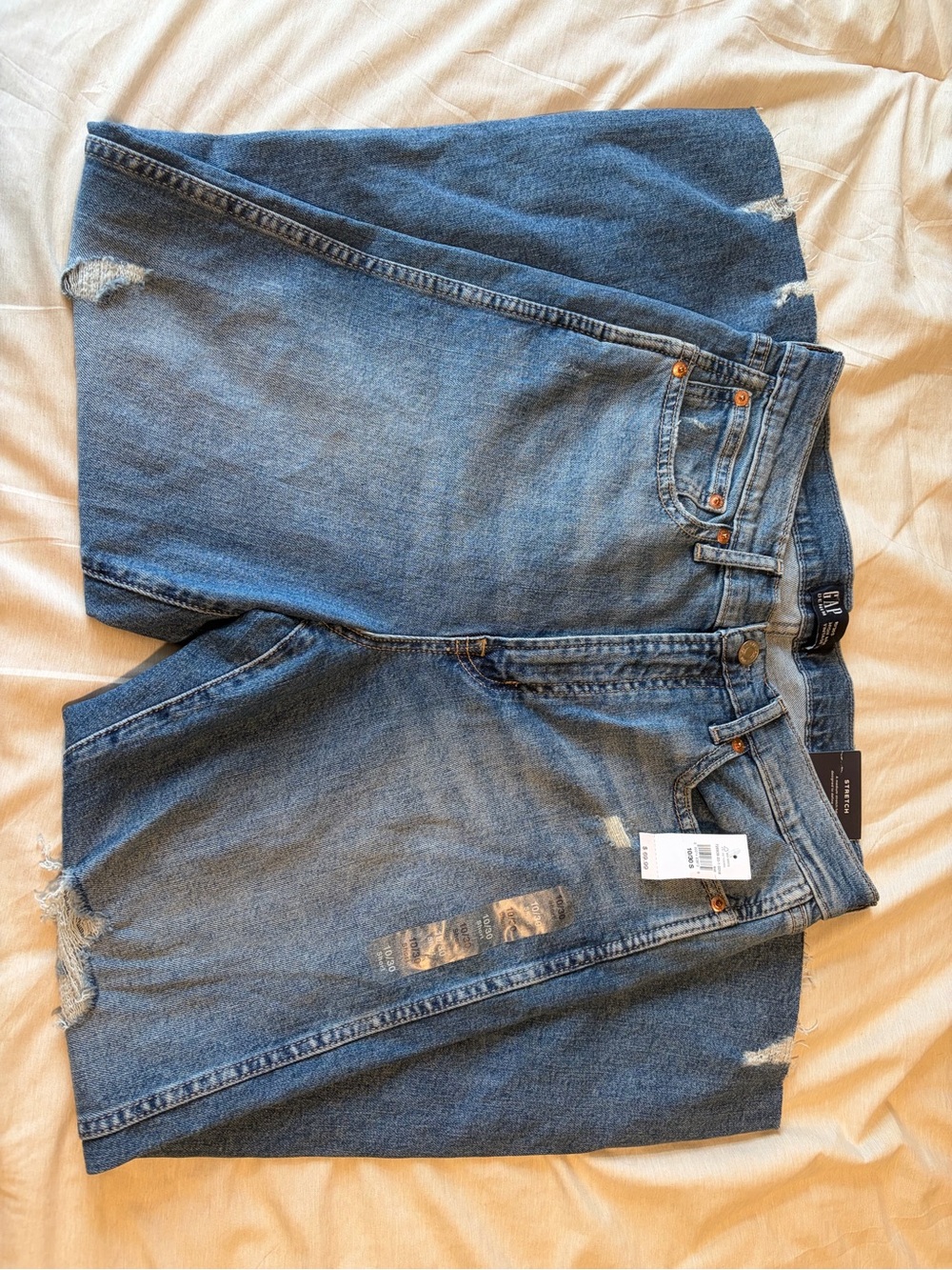 Women’s GAP Jeans - 10/30 Short